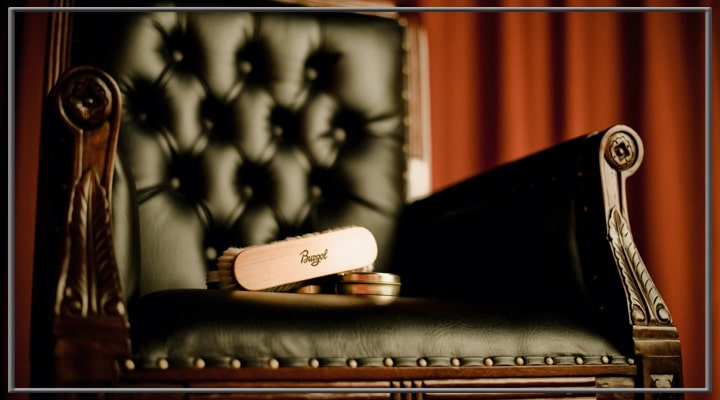 Schuhputzstand buchen Schuhputzstand buchen