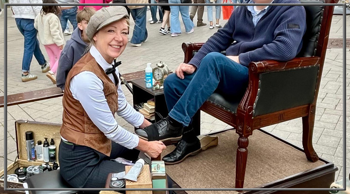 Stadtfest Schuhputzer
