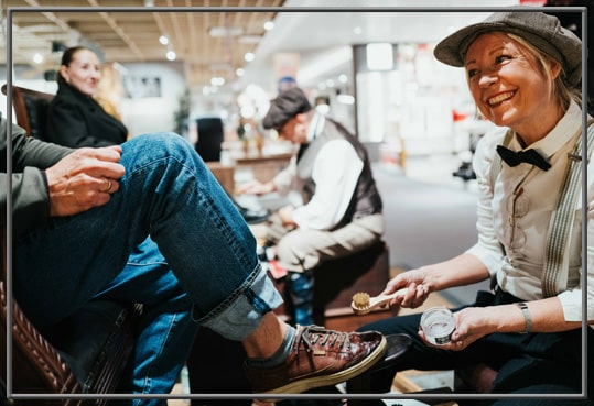 Schuhputzer engagieren
